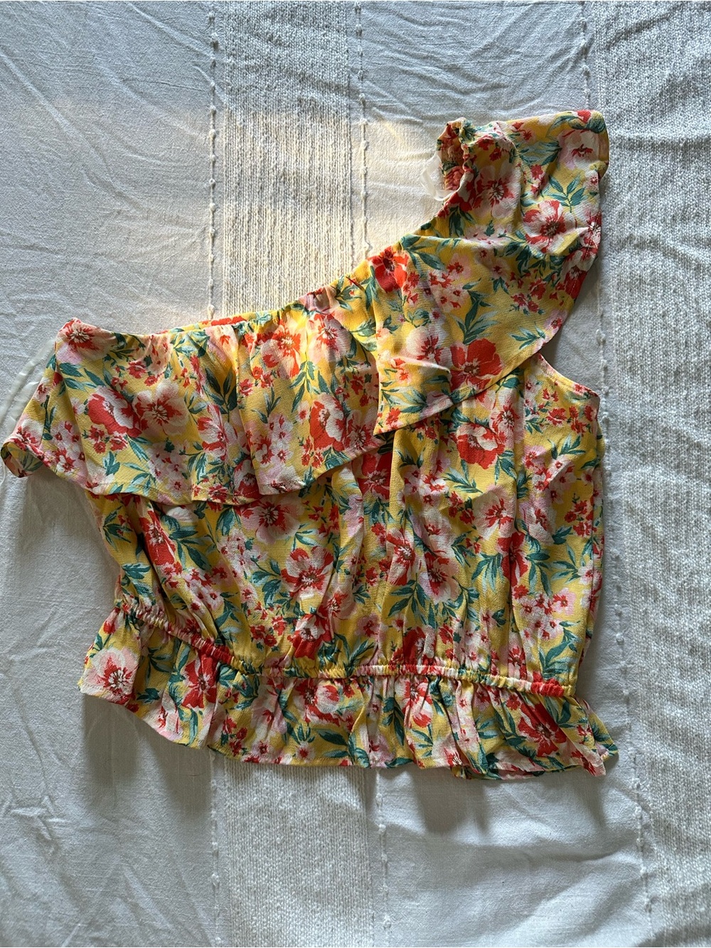 American Eagle Outfitters Yellow Floral One-Shoulder Ruffle Crop Top